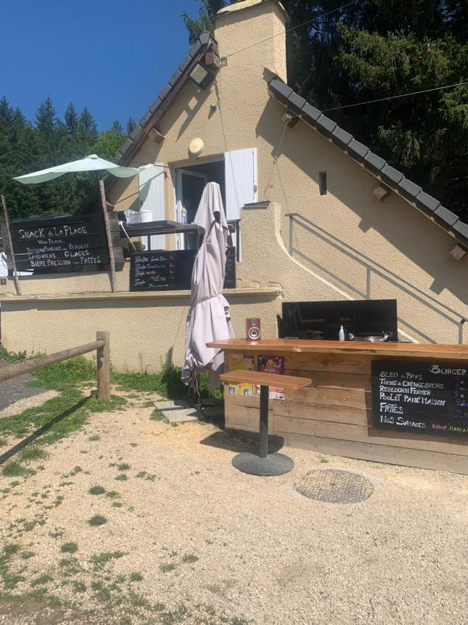 Ferienwohnung "Les Oiseaux" Avec Terrasse, Parking, Duplex Le Chambon-sur-Lignon Exterior foto